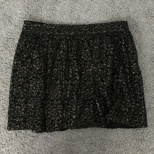 Forever 21 Sparkly Black and Gold Skirt